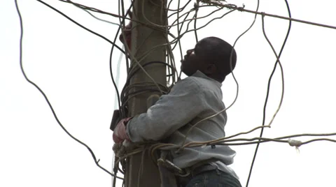 Steeling electricity, Lagos style Video stock 38538156