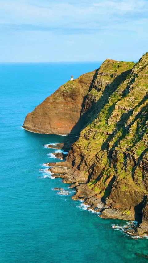 Steep cliffs and lighthouse at Makapu'u Point, Oahu. Vertical video. Stock Footage 319759512