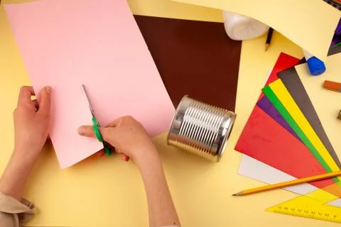 Step 10. Step-by-step instructions on how to make a stand for stationery from Stock Photos