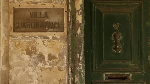 Step inside the crumbling villa where Qu... | Stock Video | Pond5