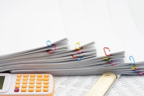 Step pile overload paperwork of report Foto stock