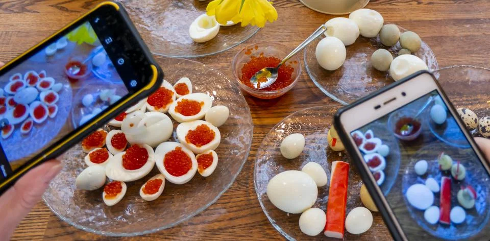 Step by step. egg rabbit figurine for decoration for making stuffed eggs Foto stock