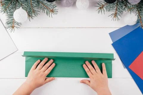 Step-by-step Greeting card 3D Christmas tree tutorial. Step 6: Repeat same st 스톡 사진