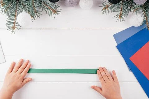 Step-by-step Greeting card 3D Christmas tree tutorial. Step 8: Fold entire sh 스톡 사진