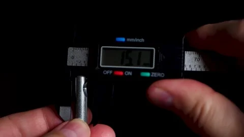 A Step-by-Step Guide to Calipers Vídeo Stock 308331998