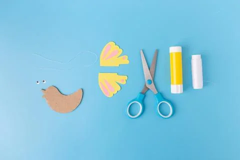 Step by step instruction, DIY, spring or easter craft activity for kids Stock Photos