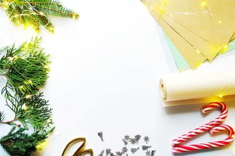 Step-by-step instructions for packing a Christmas gift. DIY gift wrapping Stock Photos