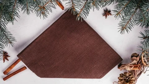 Step-by-step stop motion video tutorial: How to fold linen napkin in shape of Vídeos de archivo 164445454