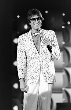 Stephen Bishop performs on Solid Gold in 1983 Credit: Ron Wolfson / MediaPunch Stock Photos
