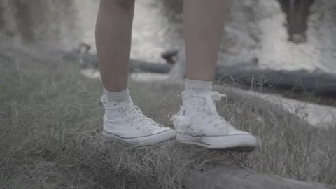 Stepping feet Stock Footage 220320147