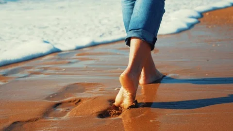 Steps along the shore of the ocean Video stock 86121860