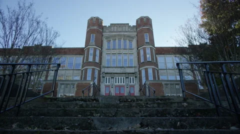 Steps and old building facade Vídeos de archivo 67553565