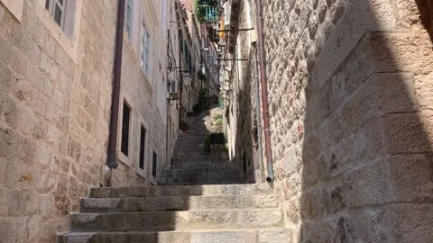 Steps and retaurants in the old town dubrovnik Stock Footage 137452059