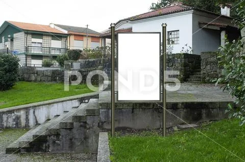 Steps and Stones Mockup PSDテンプレート