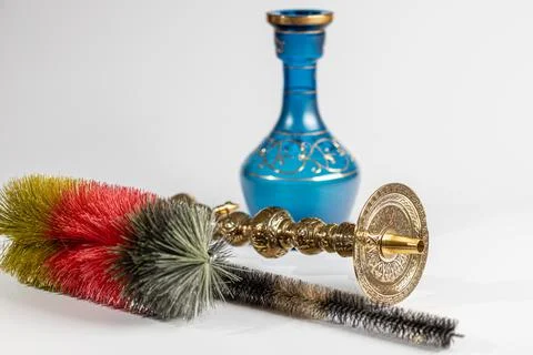 Steps to clean your hookah with cleaning set Foto stock