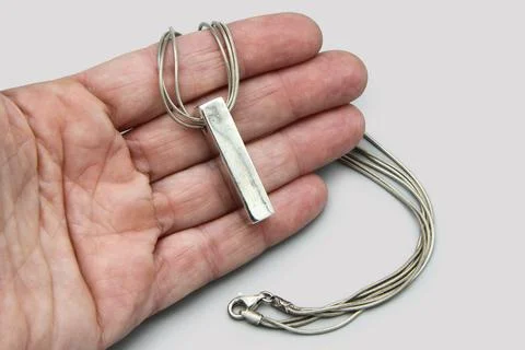 Sterling Snake Necklace With Solid Silver Bar Pendant, 925 Silver Multi Strand Foto stock