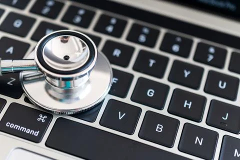 Stethoscope on the computer. computer or data analysis concept Foto stock