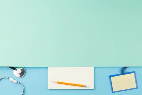 Stethoscope with notepad on the nurse desk. Stock-Fotos