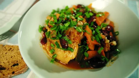 Stewn chicken with vegetables 스톡 동영상 165597794