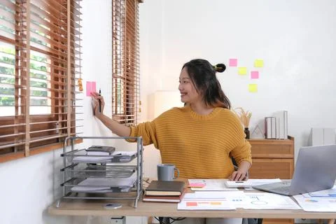 Sticky note paper reminder schedule board. Accountant or business use post it Stock Photos