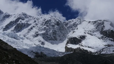 Still Shot white mountain range, Callejon de Huaylas, Perù Huaraz Stock Footage 106450188