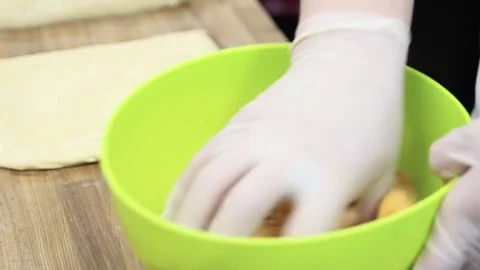 Stir the apricots with sugar 스톡 동영상 69992984
