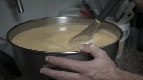 Stir the cream Video stock 91586858