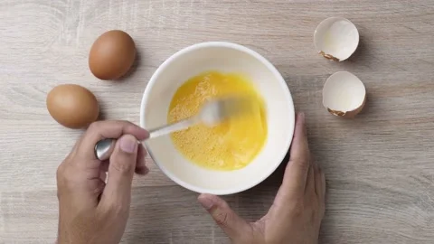 Stir egg Stockbeeldmateriaal 232942680