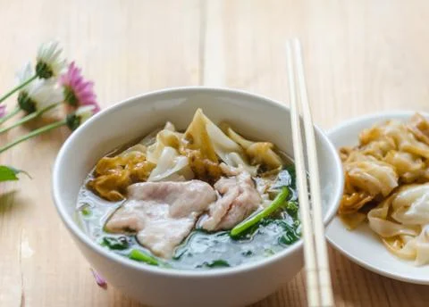 Stir-fried Fresh rice-flour noodles in thick sauce Stock Photos