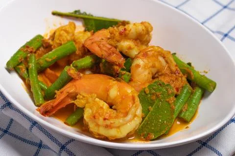 Stir fried Prawn Curry Paste with Long Beans Stock Photos