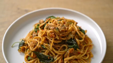 Stir Fried Spaghetti with Clam and Chilli Paste - Fusion food style Stock Footage 161007216