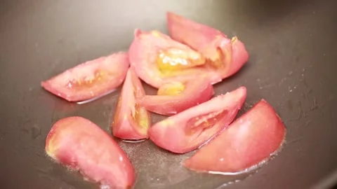 Stir fried tomato slices (3) Stock Footage 202160148