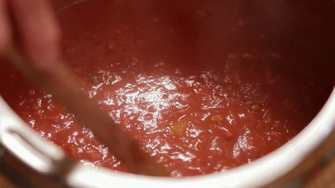 Stiring ragu Stock Footage 126119533