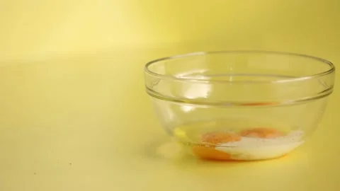 Stirring eggs 2 動画素材 132204874