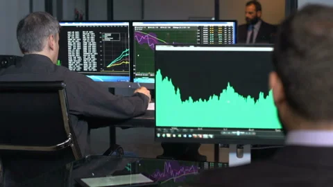 Stock Market Traders 스톡 동영상 210428471