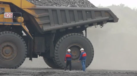 Stock Video Footage Mining Dump Truck Video stock 7748069
