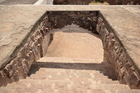 The Stone block Steps walk path in the park/Fort stock photograph image Foto stock