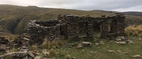 Stone Building Ruins up in the Mountain on a cloudy day Video stock 90631724