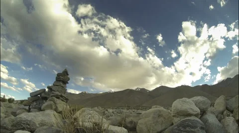 Stone cloudscape time lpase Stock-Footage 31739942