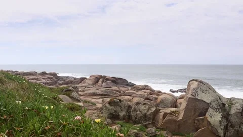 Stone coast of the atlantic ocean. Stock Footage 152846121