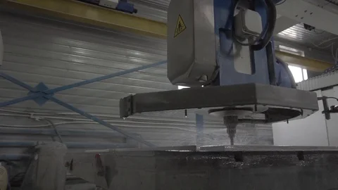 Stone cutting 動画素材 108304459
