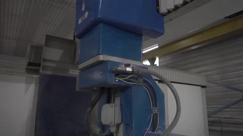 Stone cutting 動画素材 108304460