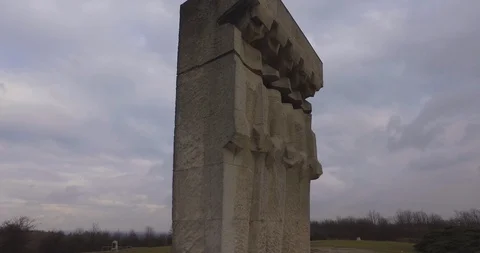 Stone Monument at Plaszow Concentration Camp, Krakow, Poland 库存影片 127779857