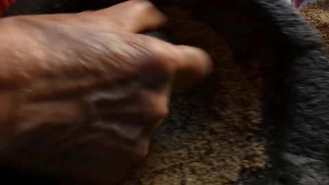 Stone mortar Stock-Footage 101909344