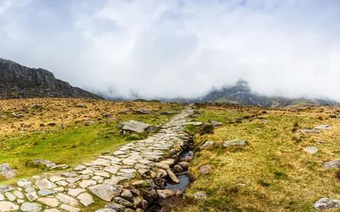 Stone Pitching Path Leading to Llyn Idwal, Eryri (Snowdonia), North Wales Stock Photos