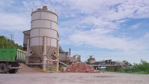 Stone processing factory with steel bulk storage silo, Czech Republic 스톡 동영상 285823102