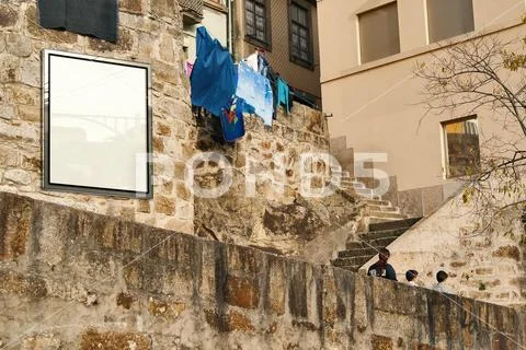 Stone Wall Mockup Modello PSD