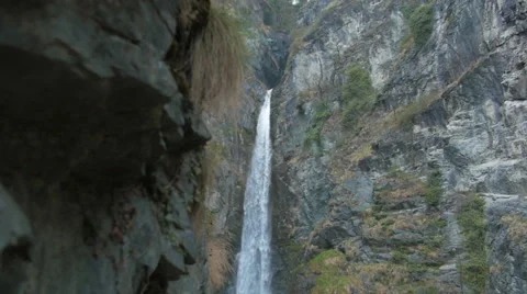 Stone wall waterfall 스톡 동영상 62200972