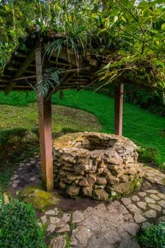 Stone well in the nature Foto stock