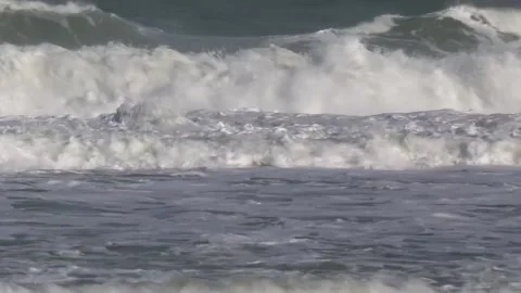 Stones under the waves Video stock 147490322